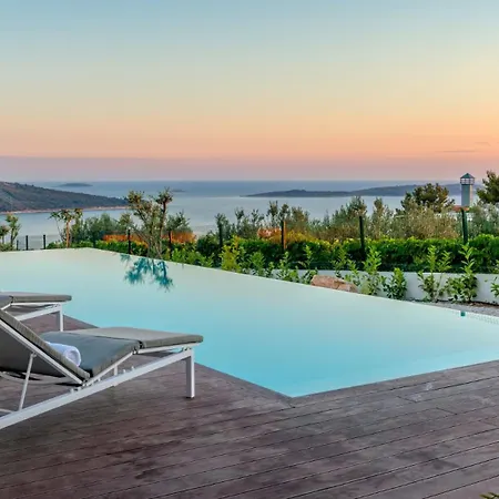 Sunray By Guide Villa